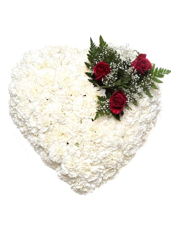 Corazón flores tanatorio - Detalles - Tanatorios en León. Flor & Flora