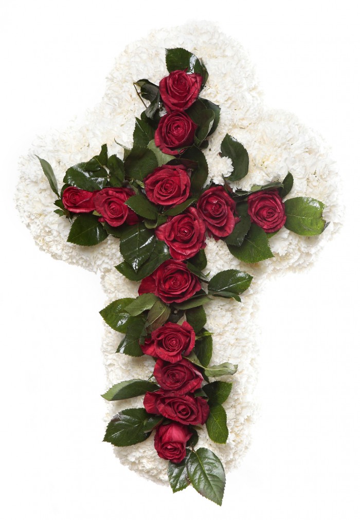 Cruz flores con rosas tanatorio_cruz-rosas